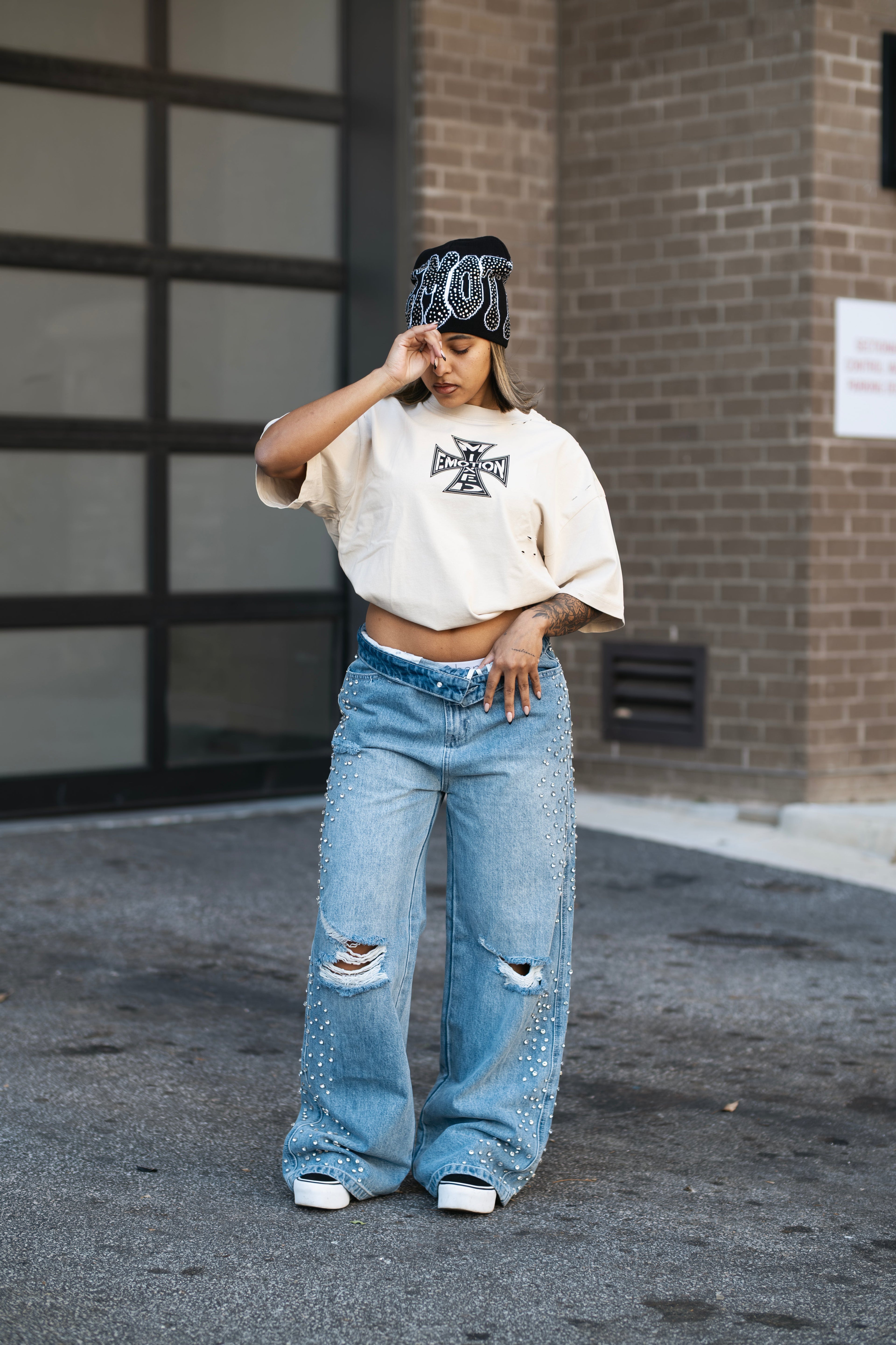 MIXED EMOTION Distressed Rivet Wide‑Leg Jeans