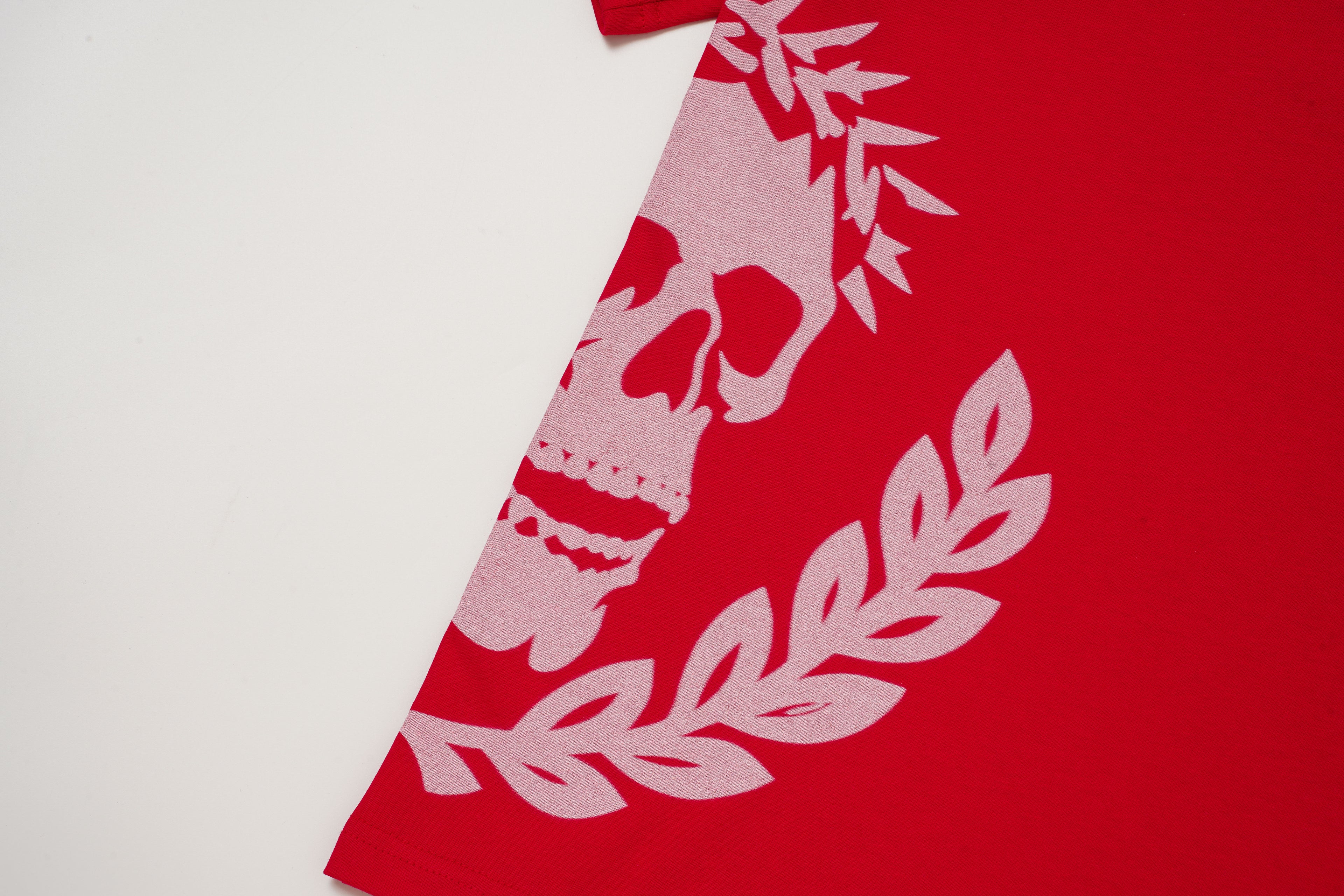 Godspeed Skull‑Laurel Red Contrast‑Collar Polo Shirt